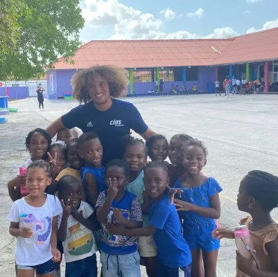 Ramano auf Curaçao – Die Kraft des Sports