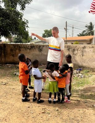 Hidde in Ghana – Die Kraft des Sports