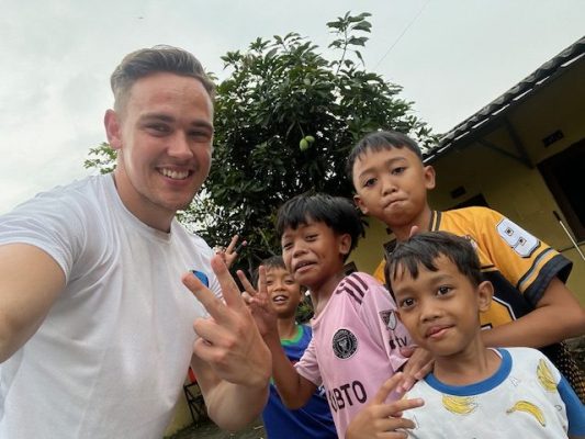 Yordie in Indonesien – Die Kraft des Sports